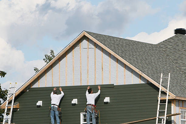 Professional Wood Siding technician working in Bay Shore, NY